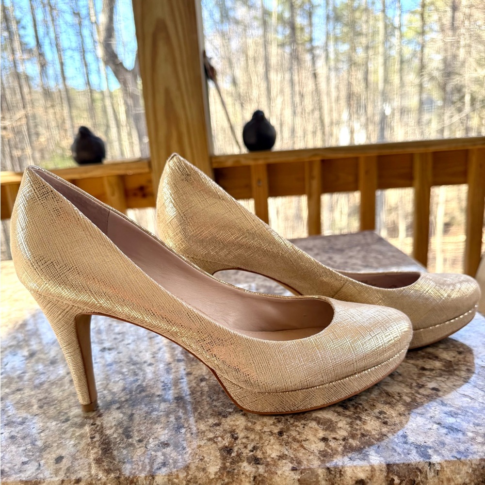 Vince Camuto Gold 4” heels